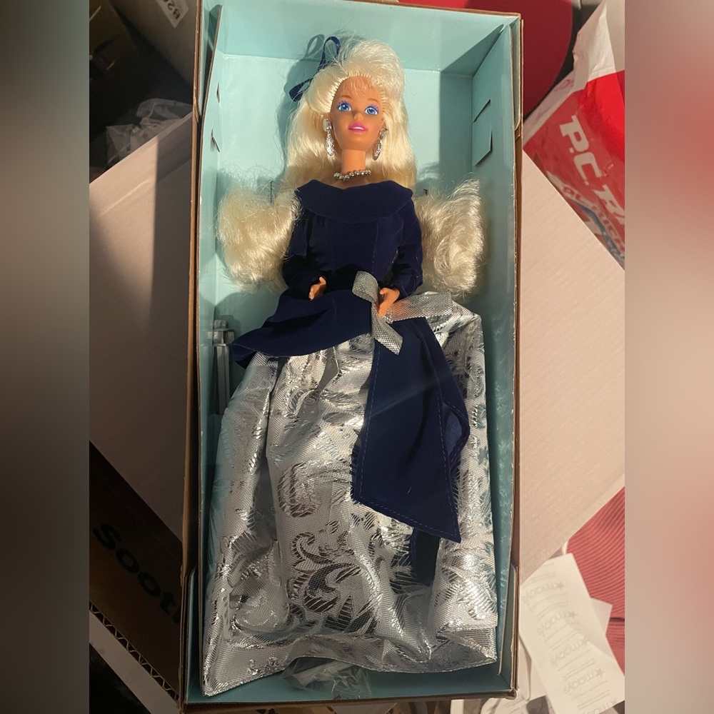 Winter velvet Barbie